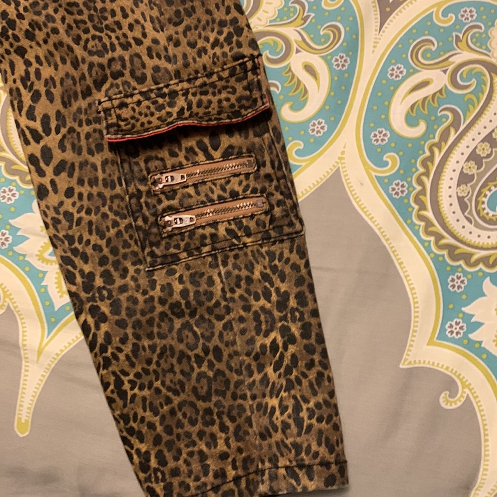 DG2 leopard print jean leggings - Picture 6 of 11